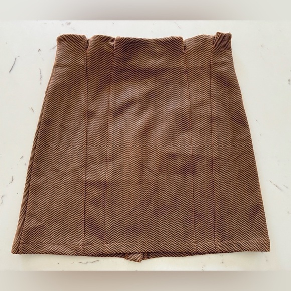 Faith & Asher Button Down Skirt - Picture 4 of 7